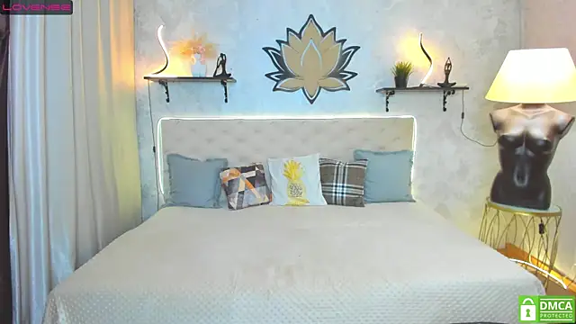 Snapshot of StripBianka chatting on 13, 10, 2025 StripBianka online show from 13, 10, 2025