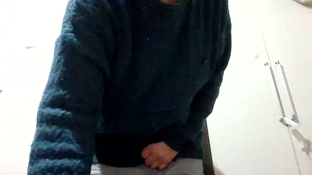 Snapshot of asira39 chatting on 4, 12, 2025 asira39 online show from 4, 12, 2025