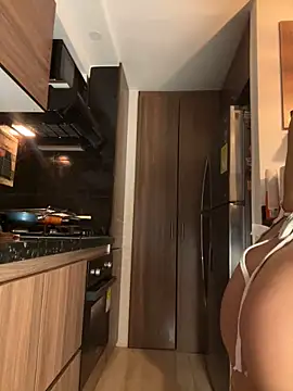 Snapshot of crystal_bunny7 chatting on 10, 2, 2025 crystal bunny7 online show from 10, 2, 2025