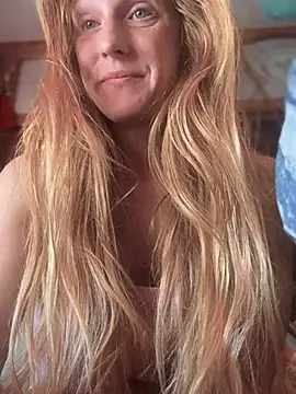 GoldenFlameGoddess online show from 20, 3, 2025