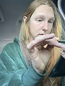 GoldenFlameGoddess online show from 5, 3, 2026