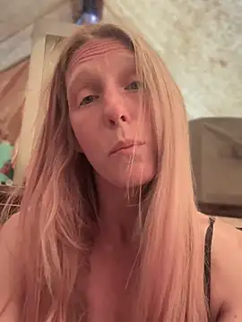 GoldenFlameGoddess online show from 26, 5, 2026