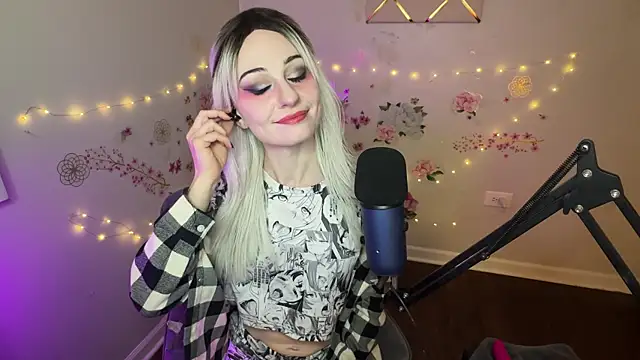 Starr1123 online show from 7, 4, 2026