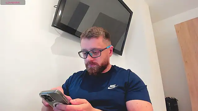 Snapshot of Findom_guy chatting on 19, 2, 2026 Findom guy online show from 19, 2, 2026
