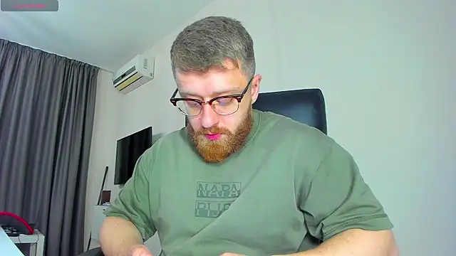 Snapshot of Findom_guy chatting on 25, 3, 2026 Findom guy online show from 25, 3, 2026