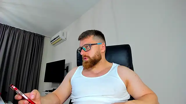 Snapshot of Findom_guy chatting on 18, 4, 2026 Findom guy online show from 18, 4, 2026