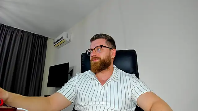 Snapshot of Findom_guy chatting on 16, 5, 2026 Findom guy online show from 16, 5, 2026