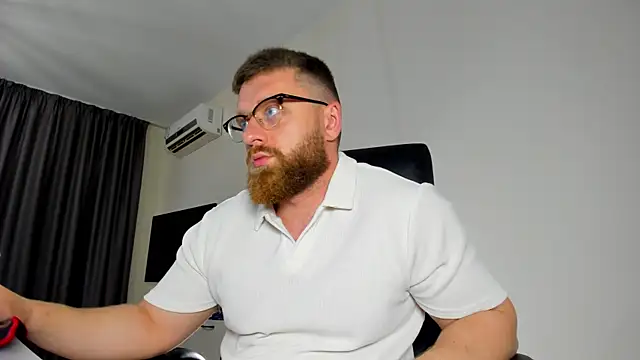 Snapshot of Findom_guy chatting on 24, 5, 2026 Findom guy online show from 24, 5, 2026