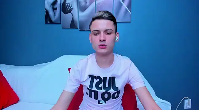 Snapshot of andboyfor6 chatting on 31, 1, 2025 andboyfor6 online show from 31, 1, 2025