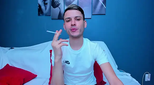 Snapshot of andboyfor6 chatting on 5, 2, 2025 andboyfor6 online show from 5, 2, 2025