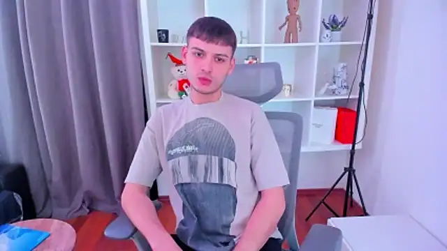 andboyfor6 online show from 29, 4, 2026