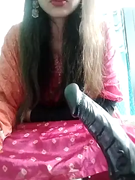 Snapshot of Noor_Darliing chatting on 8, 1, 2025 Noor Darliing online show from 8, 1, 2025