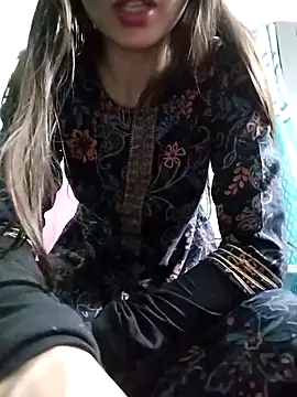 Snapshot of Noor_Darliing chatting on 9, 3, 2025 Noor Darliing online show from 9, 3, 2025