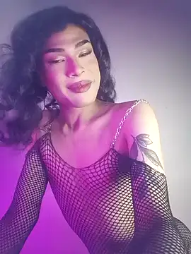 Snapshot of Victor-and-shelly chatting on 2, 10, 2025 Victor-and-shelly online show from 2, 10, 2025