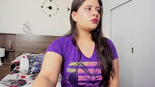 Snapshot of emily_adams01 chatting on 17, 4, 2026 emily adams01 online show from 17, 4, 2026