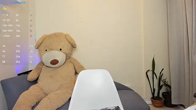 Snapshot of emily_adams01 chatting on 27, 5, 2026 emily adams01 online show from 27, 5, 2026