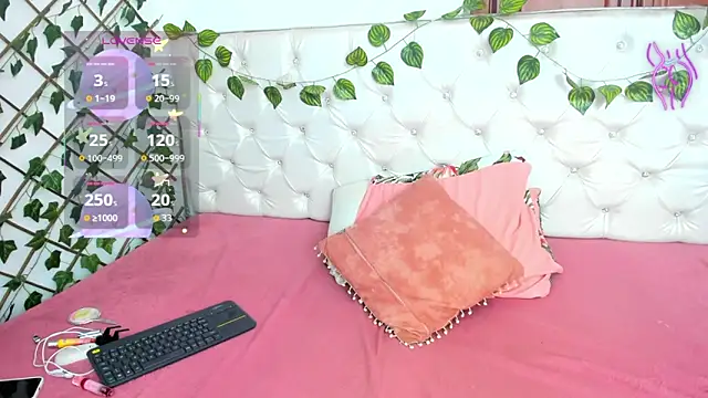 Snapshot of Andrea_Williams24 chatting on 22, 10, 2025 Andrea Williams24 online show from 22, 10, 2025