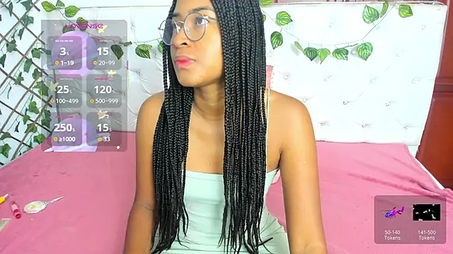 Snapshot of Andrea_Williams24 chatting on 8, 11, 2025 Andrea Williams24 online show from 8, 11, 2025