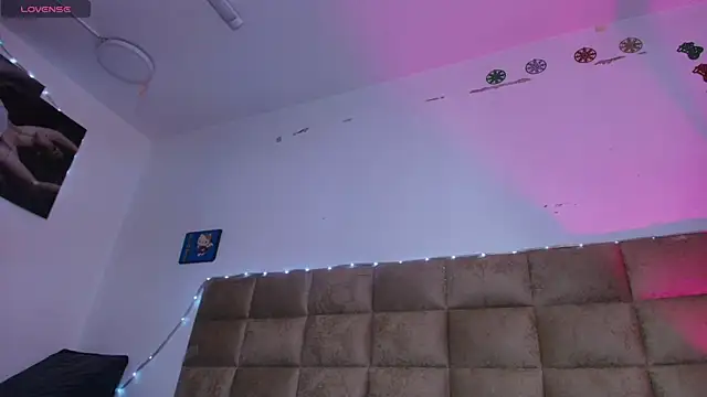  sex mia online show from 28, 9, 2025