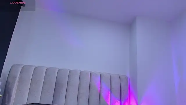  sex mia online show from 7, 1, 2026