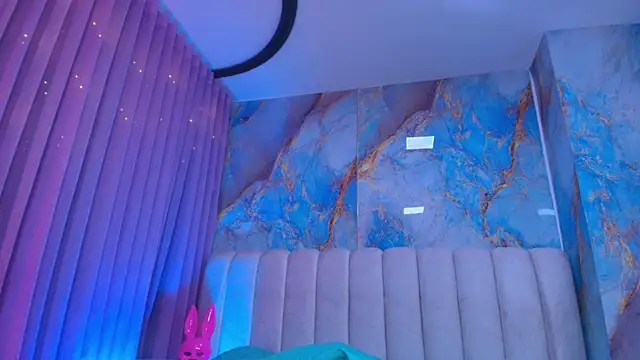  sex mia online show from 13, 4, 2026