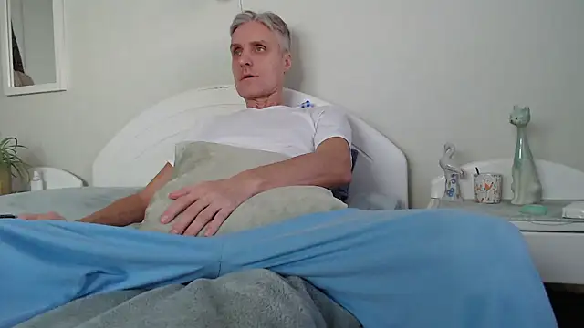 Snapshot of StrongBill chatting on 18, 1, 2025 StrongBill online show from 18, 1, 2025