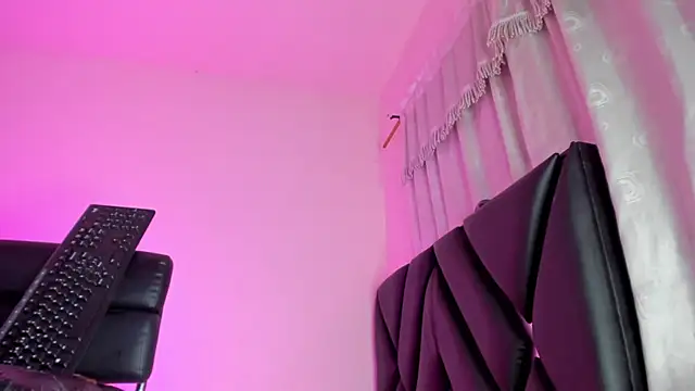 stephany doll  online show from 14, 5, 2026
