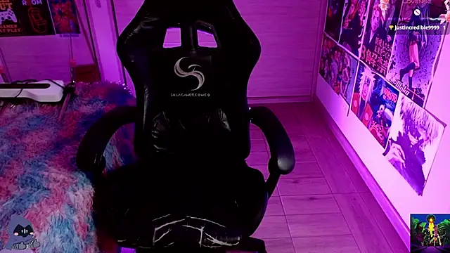 Snapshot of Emmachan19 chatting on 20, 1, 2025 Emmachan19 online show from 20, 1, 2025