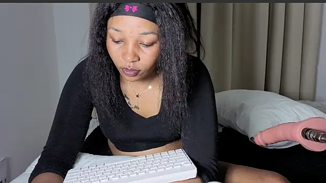 Snapshot of sexycabdy chatting on 10, 11, 2025 sexycabdy online show from 10, 11, 2025