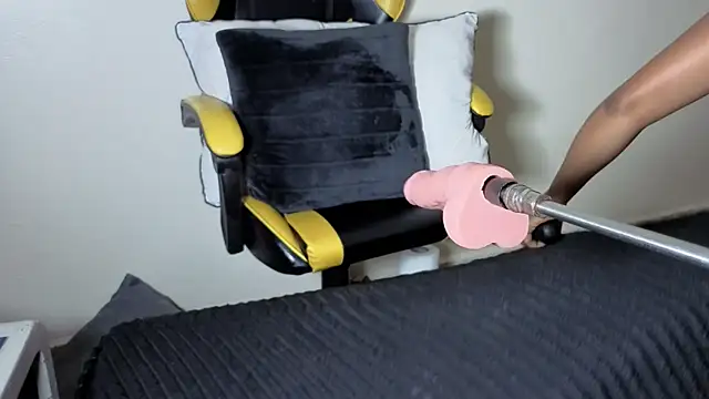 Snapshot of sexycabdy chatting on 5, 12, 2025 sexycabdy online show from 5, 12, 2025