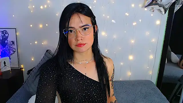 Snapshot of Isa_Maiden1 chatting on 9, 7, 2026 Isa Maiden1 online show from 9, 7, 2026