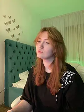 Snapshot of _Chlo__e chatting on 6, 3, 2025 Chlo e online show from 6, 3, 2025