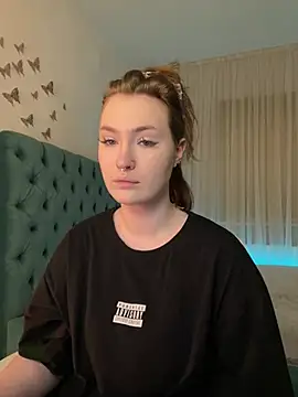 Snapshot of _Chlo__e chatting on 22, 3, 2025 Chlo e online show from 22, 3, 2025