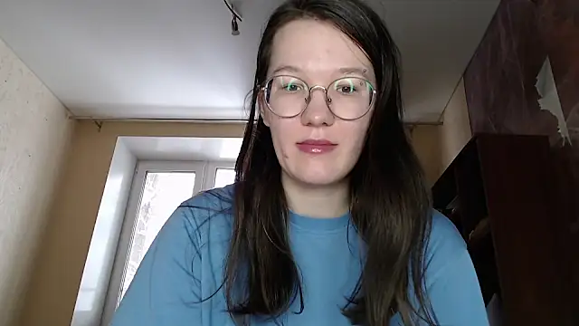 Snapshot of MiriamOr chatting on 5, 2, 2025 MiriamOr online show from 5, 2, 2025