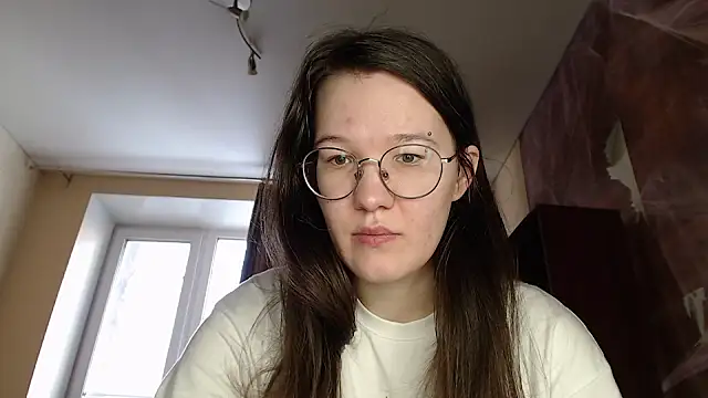 Snapshot of MiriamOr chatting on 9, 2, 2025 MiriamOr online show from 9, 2, 2025