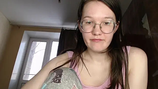 Snapshot of MiriamOr chatting on 14, 2, 2025 MiriamOr online show from 14, 2, 2025