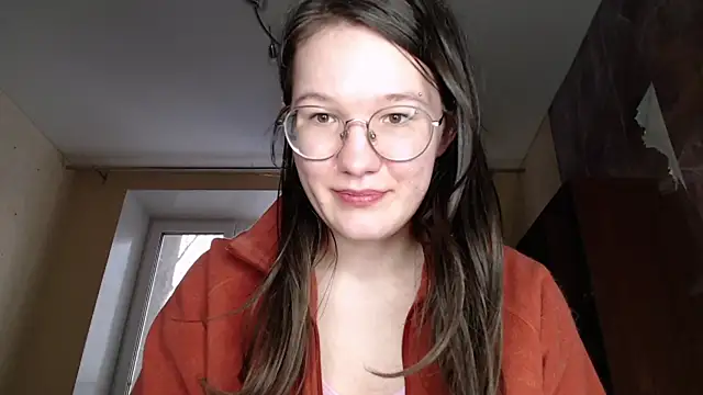 Snapshot of MiriamOr chatting on 14, 2, 2025 MiriamOr online show from 14, 2, 2025