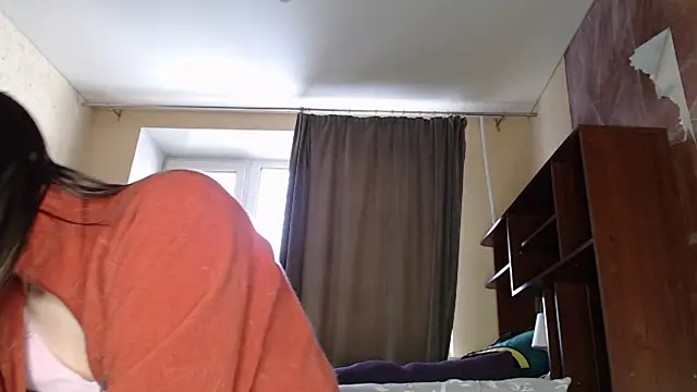 Snapshot of MiriamOr chatting on 19, 2, 2025 MiriamOr online show from 19, 2, 2025