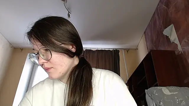 Snapshot of MiriamOr chatting on 22, 2, 2025 MiriamOr online show from 22, 2, 2025