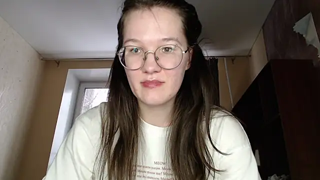 Snapshot of MiriamOr chatting on 26, 2, 2025 MiriamOr online show from 26, 2, 2025