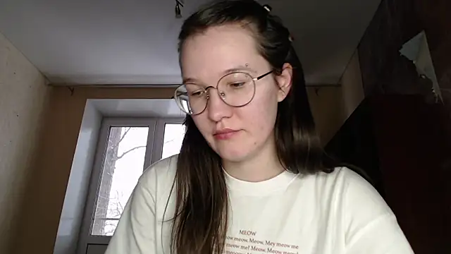 Snapshot of MiriamOr chatting on 27, 2, 2025 MiriamOr online show from 27, 2, 2025