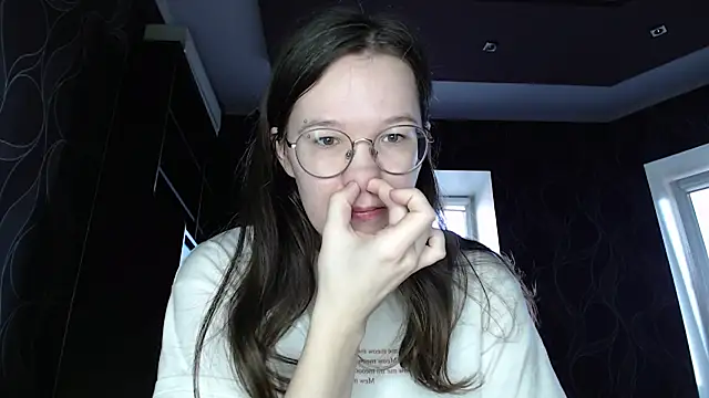 Snapshot of MiriamOr chatting on 21, 3, 2025 MiriamOr online show from 21, 3, 2025