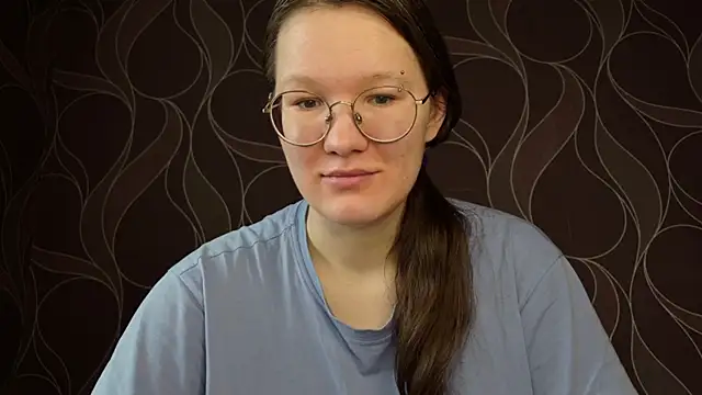 Snapshot of MiriamOr chatting on 28, 9, 2025 MiriamOr online show from 28, 9, 2025