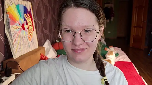 Snapshot of MiriamOr chatting on 16, 11, 2025 MiriamOr online show from 16, 11, 2025