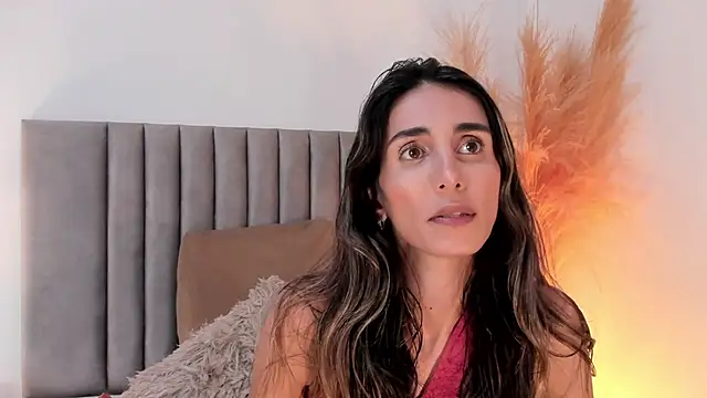 Snapshot of Nina_Cavaali chatting on 4, 2, 2025 Nina Cavaali online show from 4, 2, 2025