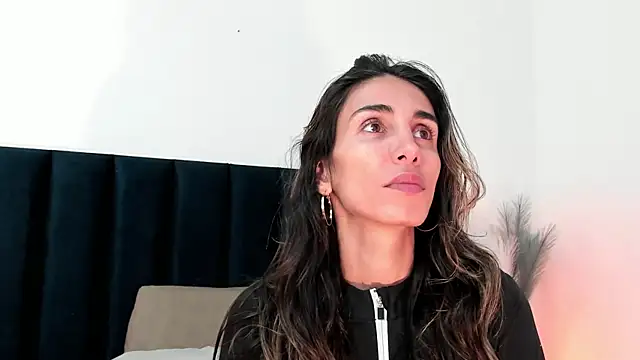 Snapshot of Nina_Cavaali chatting on 9, 2, 2025 Nina Cavaali online show from 9, 2, 2025