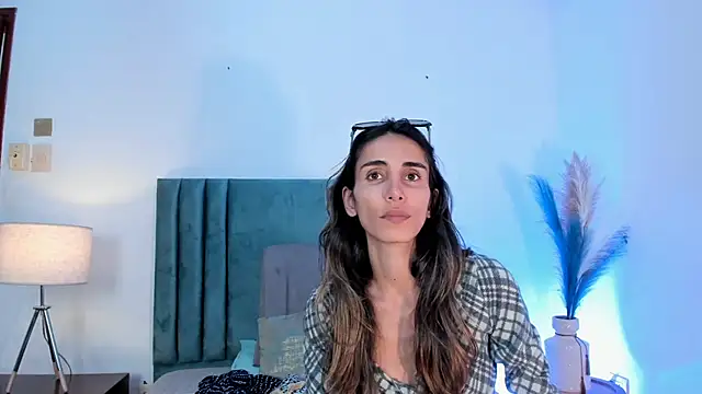 Snapshot of Nina_Cavaali chatting on 10, 2, 2025 Nina Cavaali online show from 10, 2, 2025