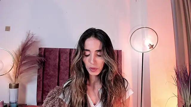 Snapshot of Nina_Cavaali chatting on 17, 2, 2025 Nina Cavaali online show from 17, 2, 2025