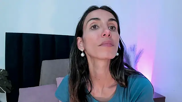 Snapshot of Nina_Cavaali chatting on 20, 3, 2025 Nina Cavaali online show from 20, 3, 2025