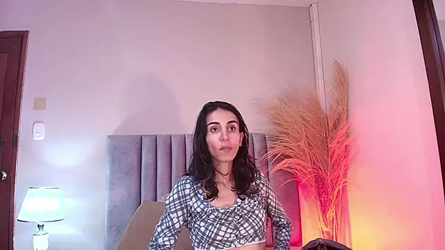 Snapshot of Nina_Cavaali chatting on 30, 9, 2025 Nina Cavaali online show from 30, 9, 2025